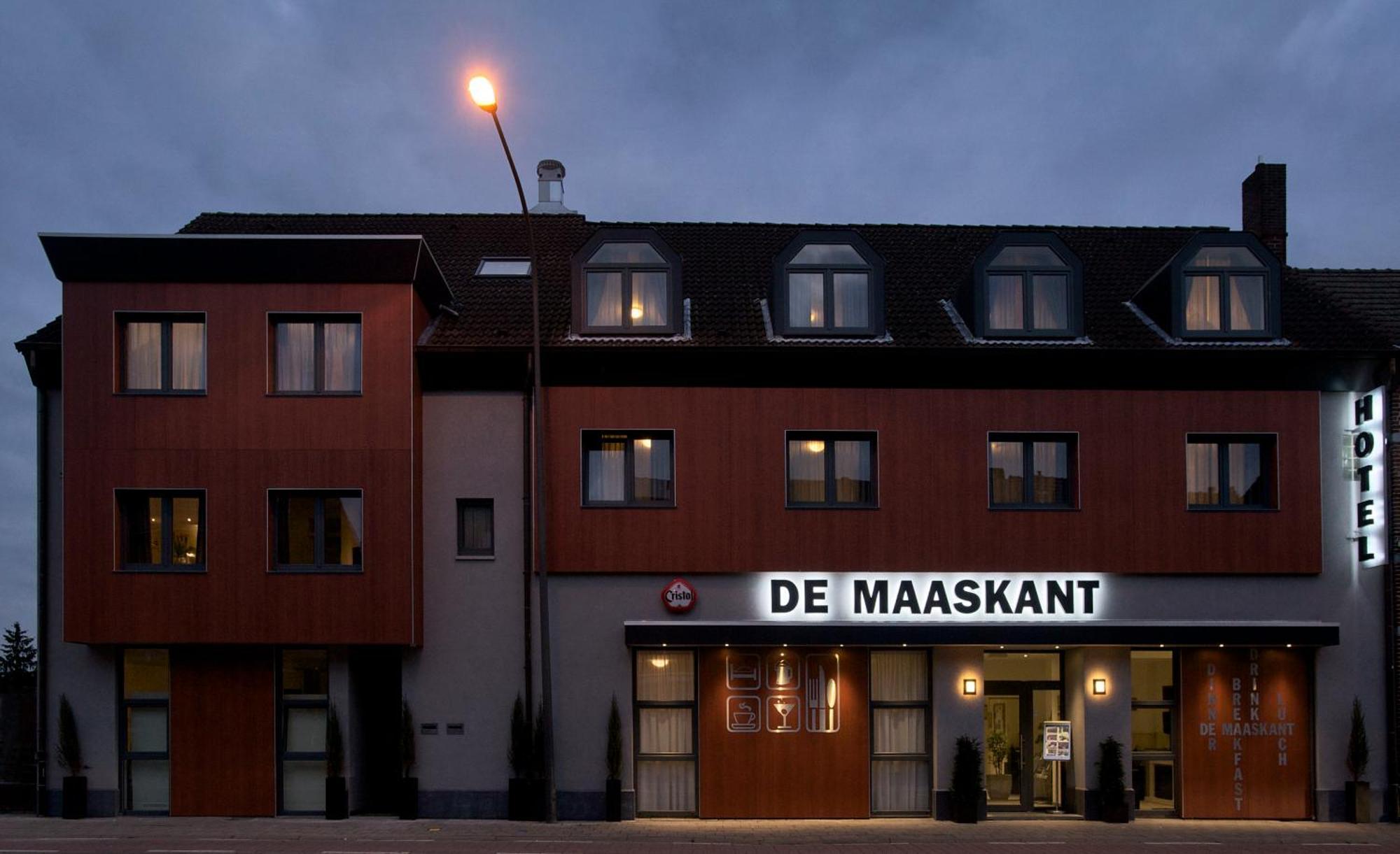 Hotel De Maaskant Маасейк Екстериор снимка